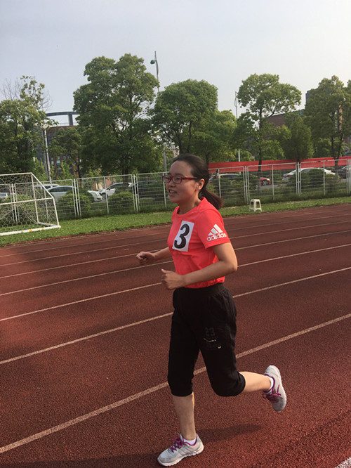 我院教职工积极参加2017年英国365公司教职工运动会